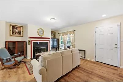 212 Lakeview Drive, Pelham, NC 27311 - Photo 5