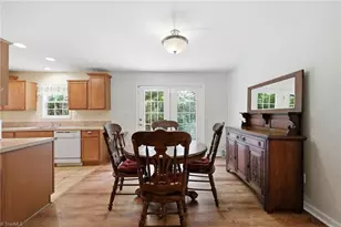 212 Lakeview Dr, Pelham, NC 27311 - Photo 7