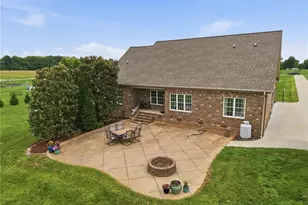 7504 Ingle Dairy Rd, Burlington, NC 27215 - Photo 31