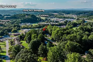 1524 Holly Cir, Wilkesboro, NC 28697 - Photo 5
