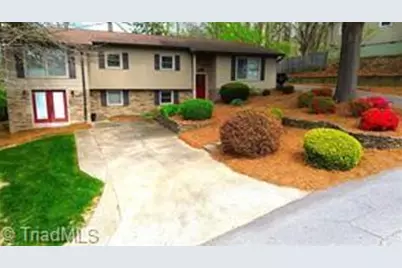 1524 Holly Circle, Wilkesboro, NC 28697 - Photo 3