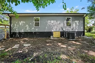 607 Truman St, Eden, NC 27288 - Photo 25