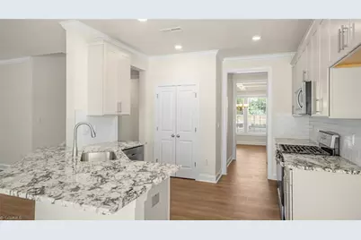 100 Harbor Hill Boulevard, Jamestown, NC 27282 - Photo 23