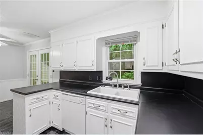 814 Baker Drive, Haw River, NC 27258 - Photo 13
