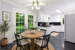 814 Baker Dr, Haw River, NC 27258 - Photo 5