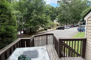 205 Village Ln, Greensboro, NC 27409 - Photo 17