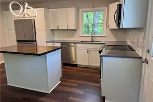 6529 Benson Ln, Pfafftown, NC 27040 - Photo 9