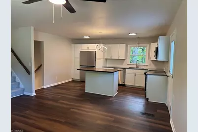6529 Benson Lane, Pfafftown, NC 27040 - Photo 7