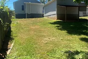 604 Peden St, North Wilkesboro, NC 28659 - Photo 17