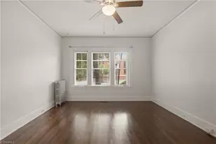 906 W Market St, Greensboro, NC 27401 - Photo 7