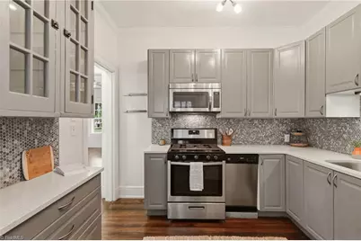 906 W Market Street #B1, Greensboro, NC 27401 - Photo 9