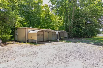 1041 Whitts Road, Madison, NC 27025 - Photo 29