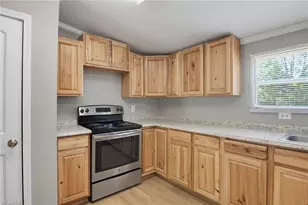 1041 Whitts Rd, Madison, NC 27025 - Photo 13