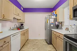 7121 W Friendly Ave, Greensboro, NC 27410 - Photo 13