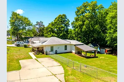 413 & 415 E Dayton Avenue, High Point, NC 27262 - Photo 1