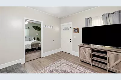 413 & 415 E Dayton Avenue, High Point, NC 27262 - Photo 5