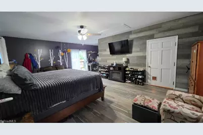 912 Overlook Avenue, Eden, NC 27288 - Photo 13