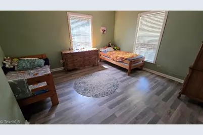 912 Overlook Avenue, Eden, NC 27288 - Photo 5