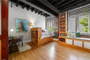 1 W 5th St, Winston-Salem, NC 27101 - Photo 27