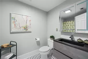 1 W 5th St, Winston-Salem, NC 27101 - Photo 25