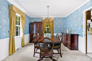 306 Leland Dr, Greensboro, NC 27455 - Photo 9