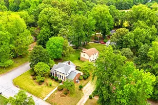 306 Leland Dr, Greensboro, NC 27455 - Photo 41