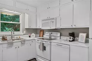 113 Green Valley Rd, Greensboro, NC 27403 - Photo 5