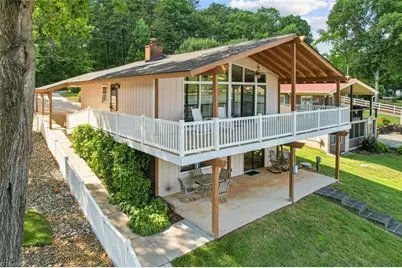 918 Pinehaven Drive, New London, NC 28127 - Photo 3