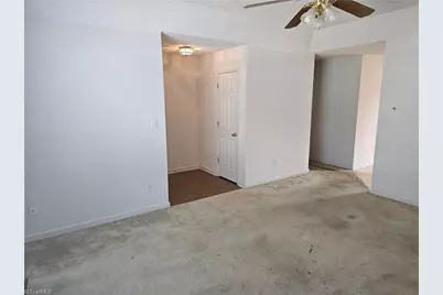 130 Cloverfield Court, Winston-Salem, NC 27127 - Photo 9