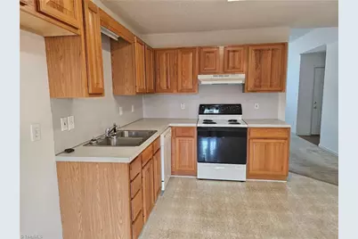 130 Cloverfield Court, Winston-Salem, NC 27127 - Photo 13