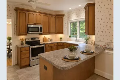 6916 Harvest Glen Drive, Greensboro, NC 27406 - Photo 23