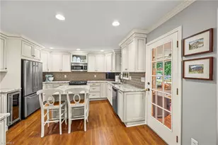1000 Greenhurst Rd, Winston-Salem, NC 27104 - Photo 17