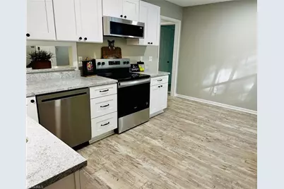 21 Park Village Lane #A, Greensboro, NC 27455 - Photo 11