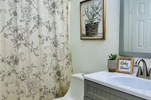 21 Park Village Ln, Greensboro, NC 27455 - Photo 15
