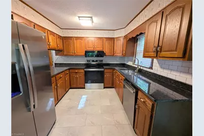 115 Forest Park Drive, Thomasville, NC 27360 - Photo 11
