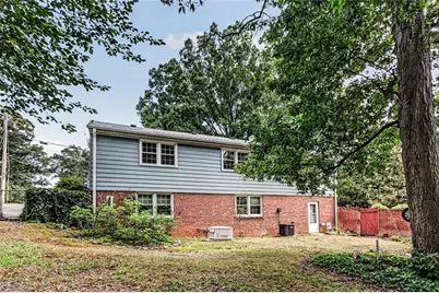 2000 N Holden Road, Greensboro, NC 27408 - Photo 19