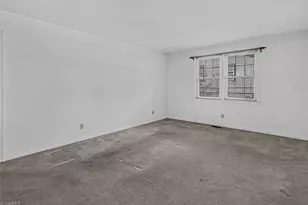 2000 N Holden Rd, Greensboro, NC 27408 - Photo 5