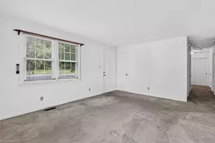 2000 N Holden Rd, Greensboro, NC 27408 - Photo 3
