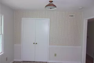 2706 Miriam Ct, High Point, NC 27263 - Photo 9
