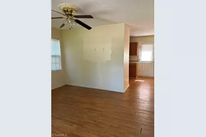 3216 Wellingford Drive, High Point, NC 27265 - Photo 3