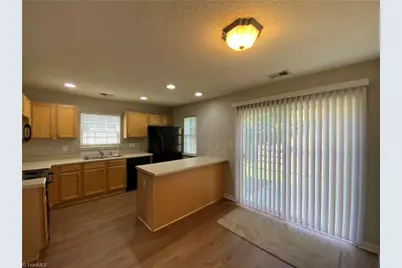 3006 Kensington Place, Winston-Salem, NC 27103 - Photo 9