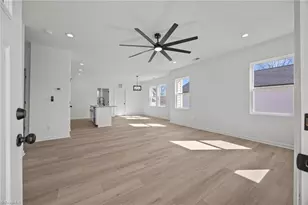 111 E Earnhardt St, Salisbury, NC 28144 - Photo 9