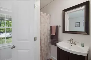 1101 Pamlico Dr, Greensboro, NC 27408 - Photo 21