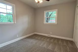 1348 Calvert Dr, Winston-Salem, NC 27107 - Photo 7