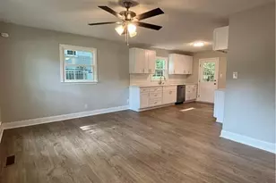 1348 Calvert Dr, Winston-Salem, NC 27107 - Photo 5