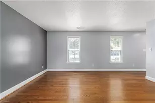 125 Village Club Ln, Clemmons, NC 27012 - Photo 9
