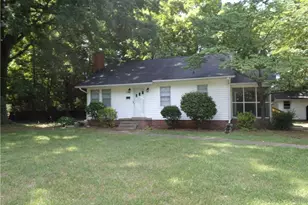 511 Cheeks Ln, Graham, NC 27253 - Photo 1