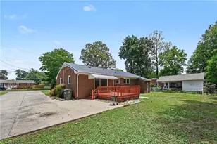 525 N Carr St, Mebane, NC 27302 - Photo 21