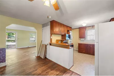 2259 Sherwood Drive, Winston-Salem, NC 27103 - Photo 9