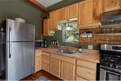 3086 Summit Road, Purlear, NC 28665 - Photo 9